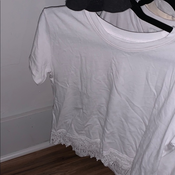 hollister shirt - Picture 2 of 3